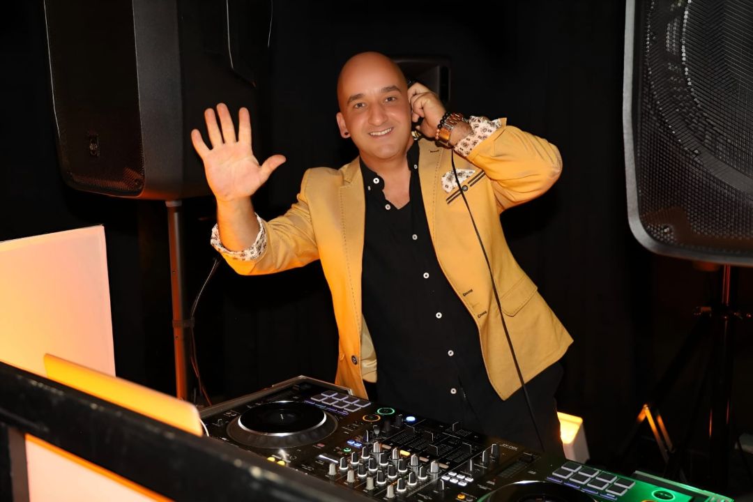 Green Room Events & Entertainment - 14 Page Green Room Events & Entertainment