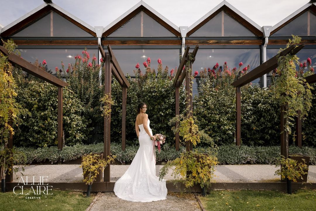 Yarra Ranges Estate - Bride Stack of Art - Group Workshop